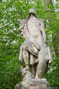 	Wotanskulptur – Foto aus München