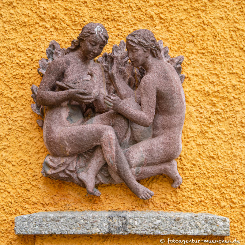 Zwei Mädchen mit Taube - Fehrle Jakob Wilhelm – Denkmal/Kunstwerk in München