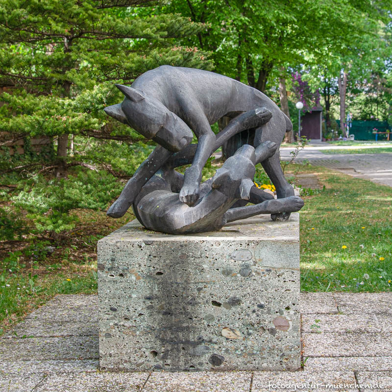 Spielende Hunde - Nida-Rümelin Rolf – Denkmal/Kunstwerk in München