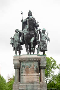 Gerhard Willhalm – Kaiser-Ludwig-Denkmal