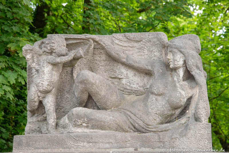 Max-Joseph-Brücke - Luft – Denkmal/Kunstwerk in München