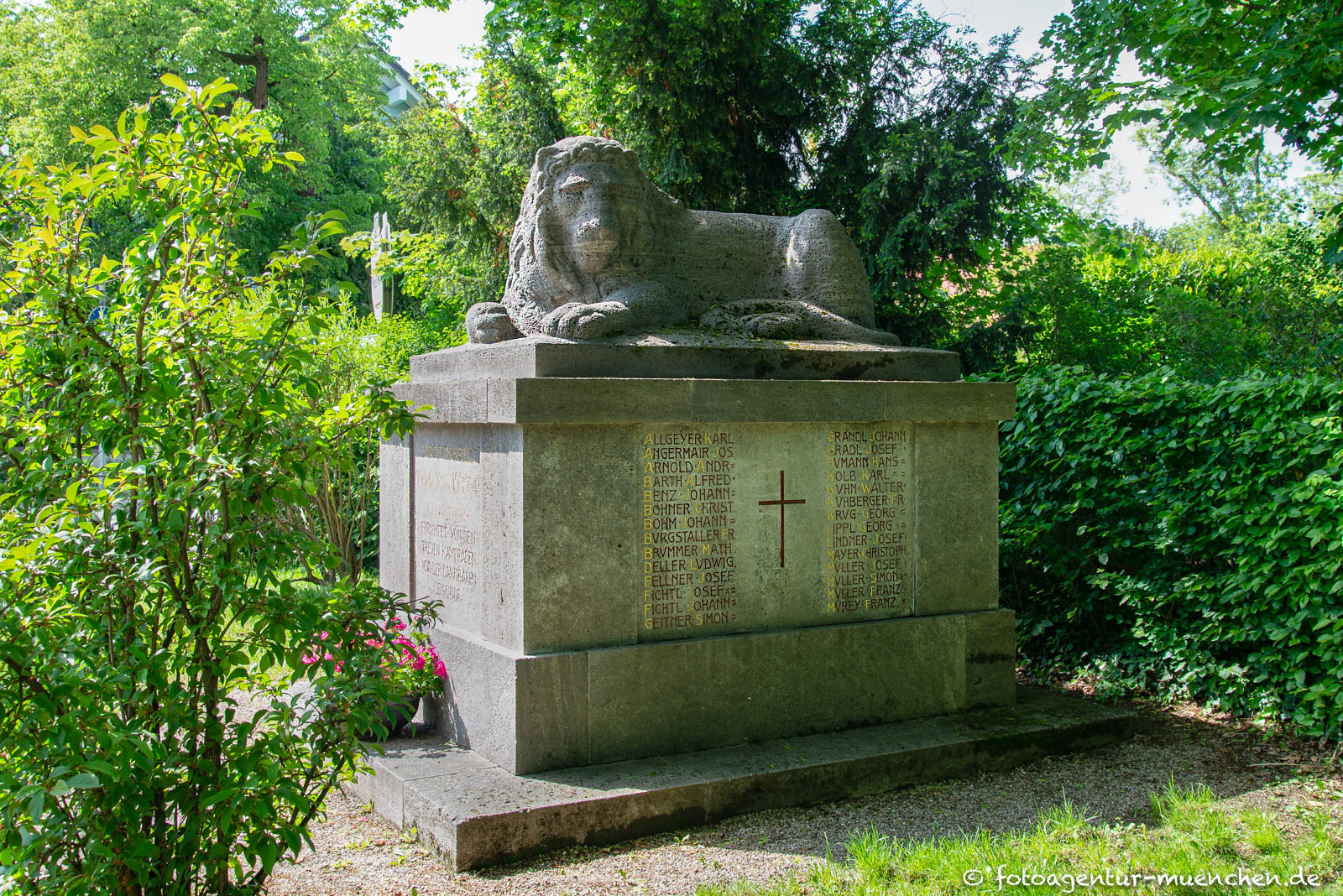 Kriegerdenkmal - Obermenzing