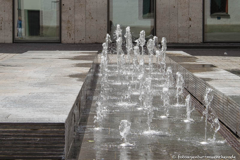 Sankt-Jakobs-Platz Brunnen - Poly Regina – Denkmal/Kunstwerk in München