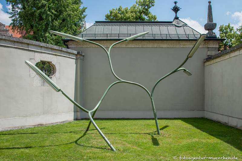 Lampenbaum - Froese-Peek Florian – Denkmal/Kunstwerk in München