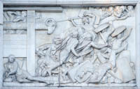 Siegestor - Relief - Kampfszene