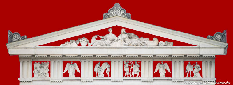 Giebel -Ruhmeshalle - Franken/Schwaben – Denkmal/Kunstwerk in München