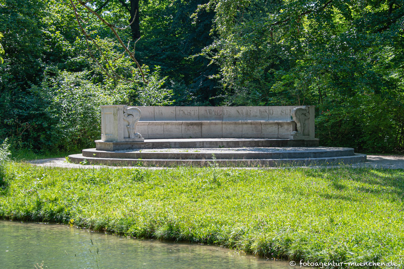 Steinerne Bank