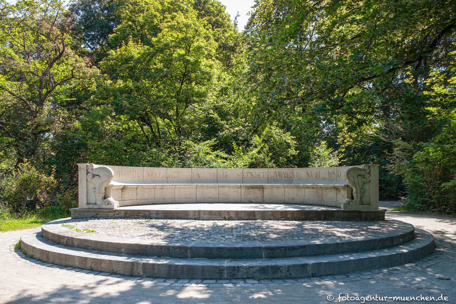 Steinerne Bank