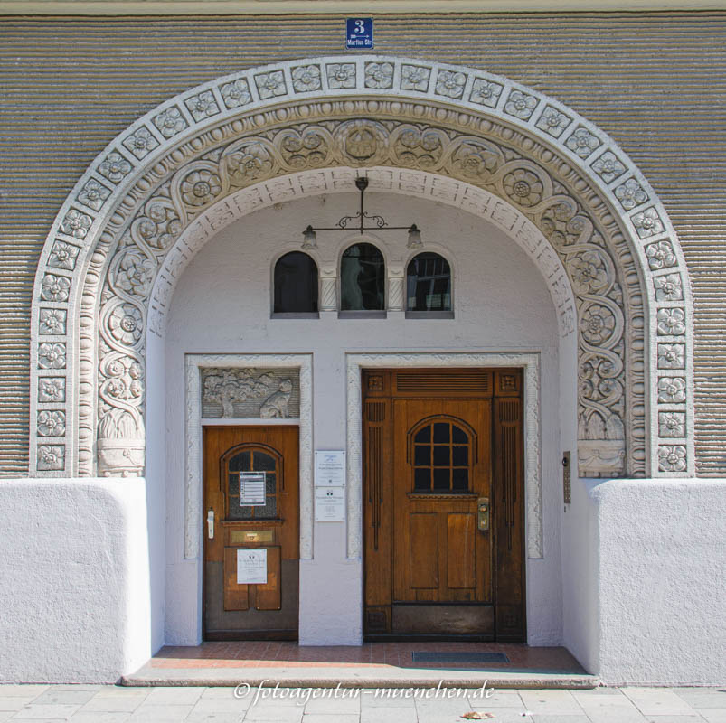  1906