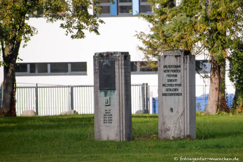Kriegerdenkmal - Angehörige Reichsbahn