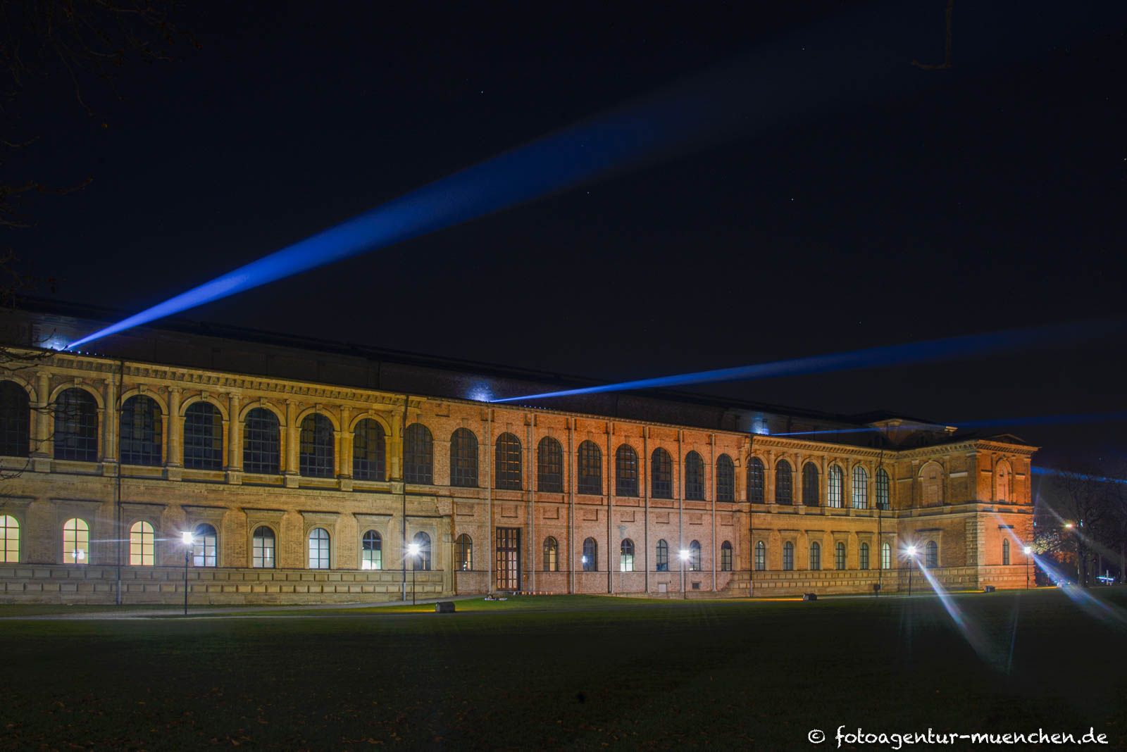 Lichtaktion im Kunstareal