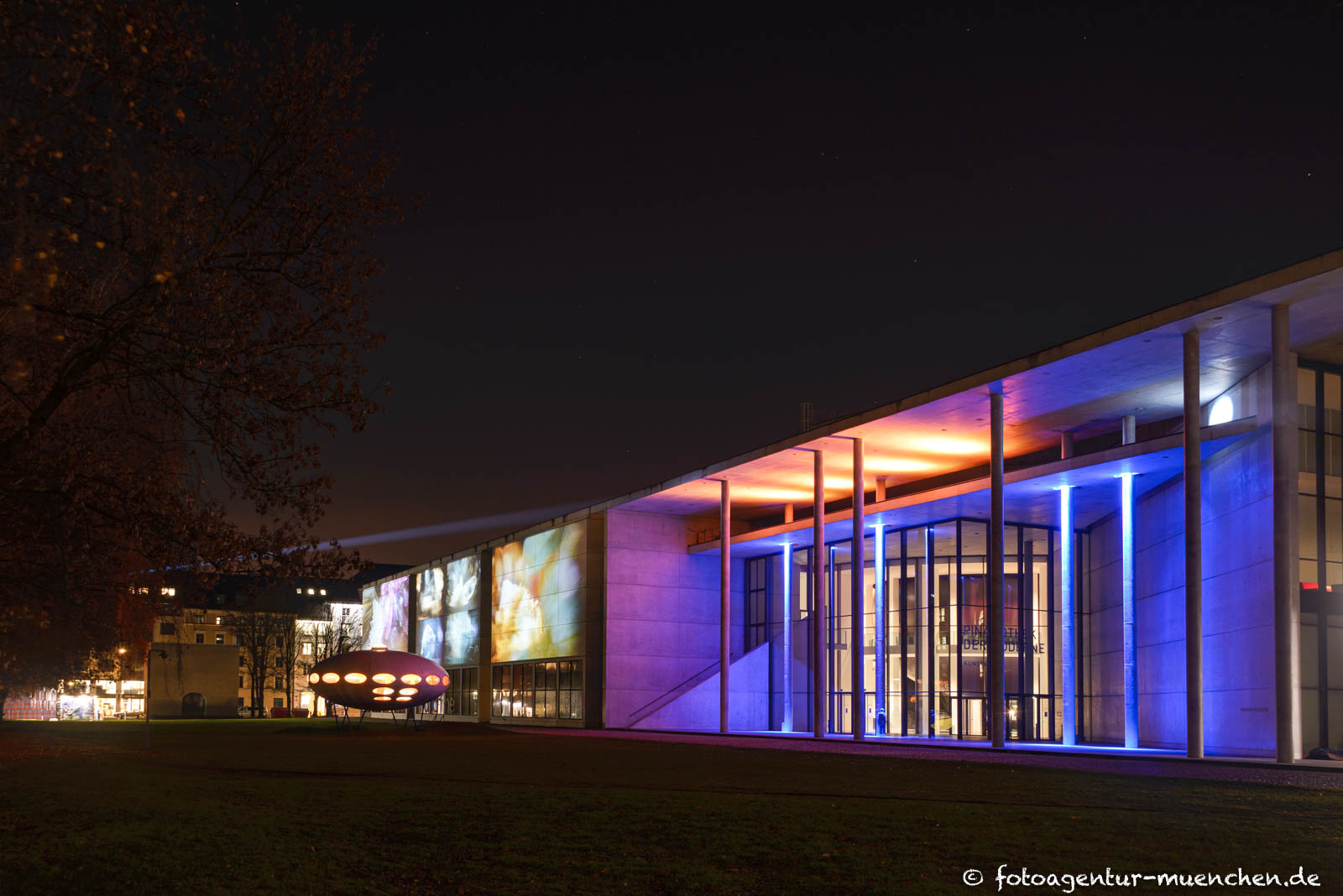 Lichtaktion im Kunstareal