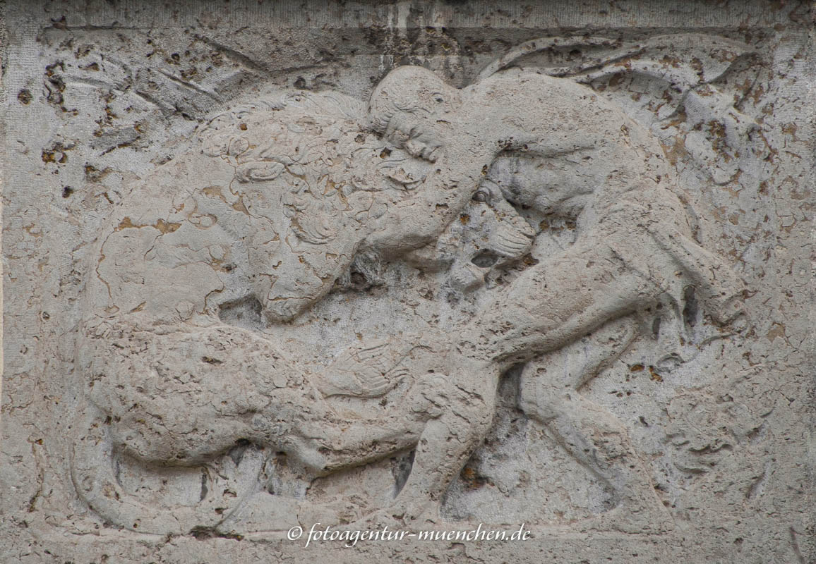 Mut - Albertshofer Georg – Denkmal/Kunstwerk in München