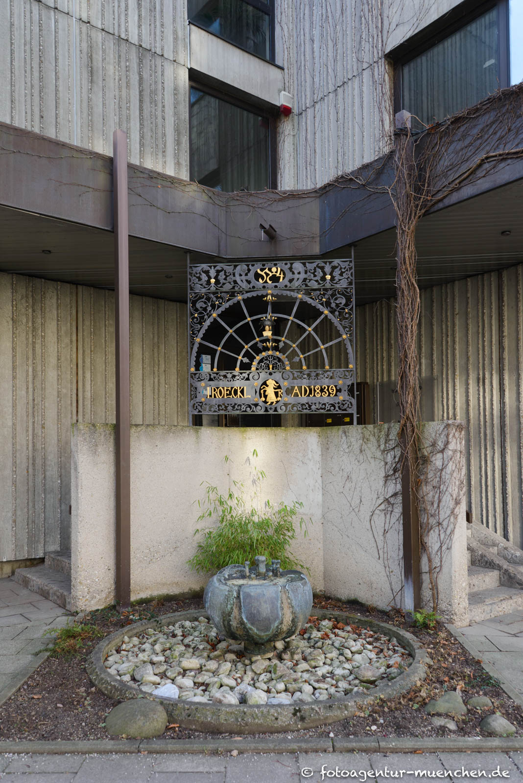 Brunnen - Roeckl