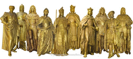 Wittelsbacher Standfiguren