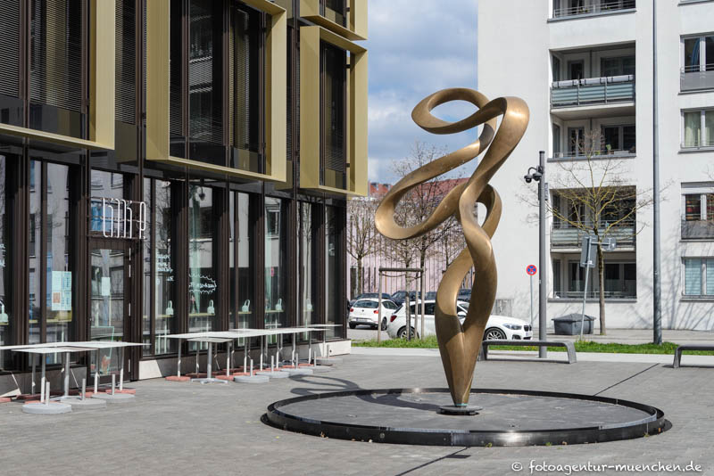 Ballerina Divina - Forster Hajo – Denkmal/Kunstwerk in München