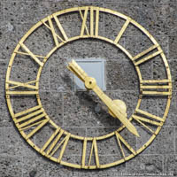 Gerhard Willhalm – Königin des Friedens - Uhr