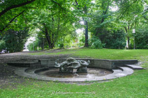 Gerhard Willhalm – Karl-Amadeus-Hartmann-Gedächtnisbrunnen