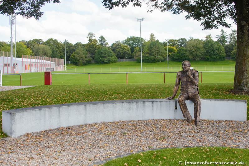Gerhard Willhalm - Denkmal für Kurt Landauer