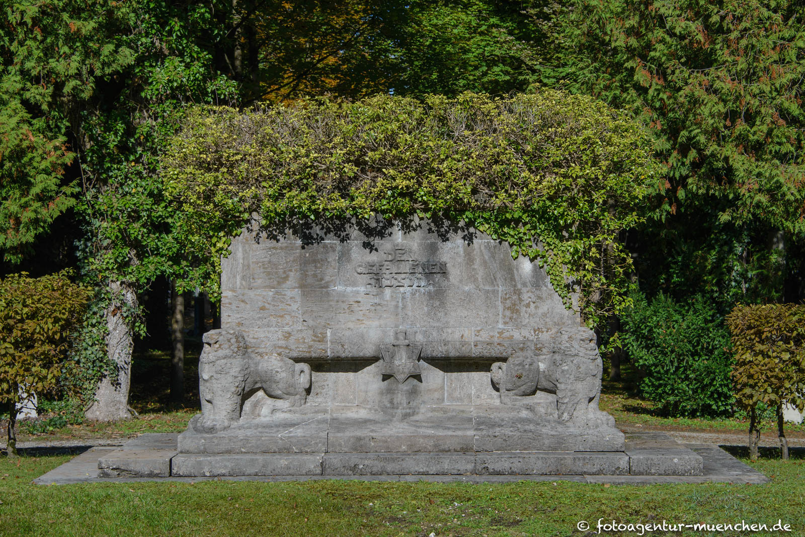 Kriegerdenkmal - Neuer Israelitsicher Friedhof