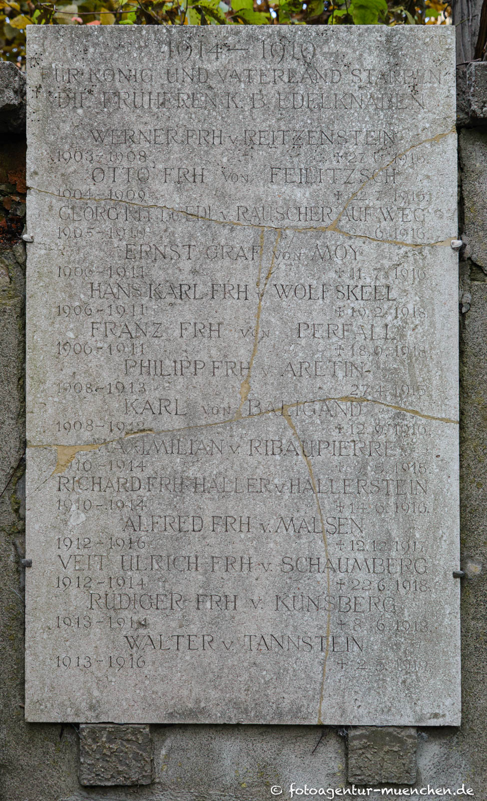 Kriegergedenktafel - Edelknaben