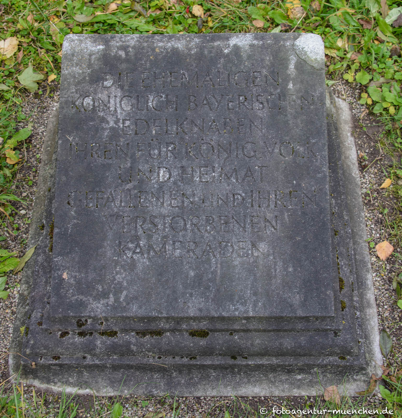 Kriegerdenkmal - Edelknaben