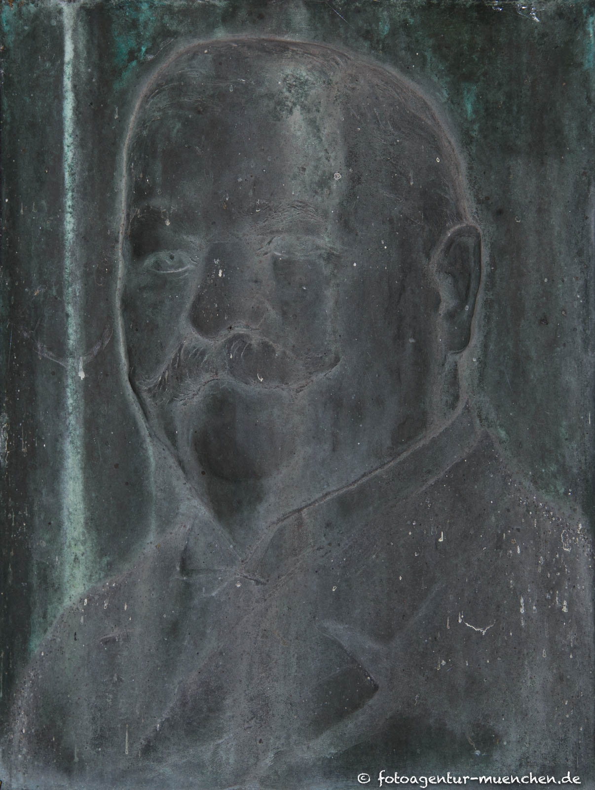 Relief - Karl Hromadnik