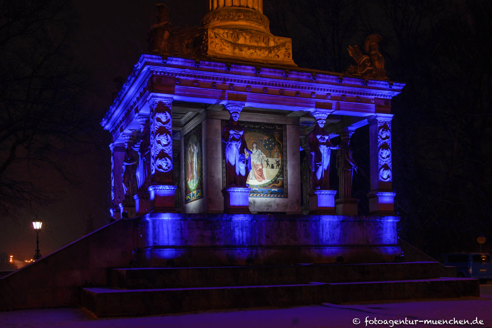 Friedensengel an Tag der Mernschenrechte