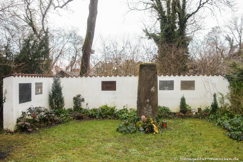 Vertrieben-Denkmal (Untermenzing) – Denkmal/Kunstwerk in München