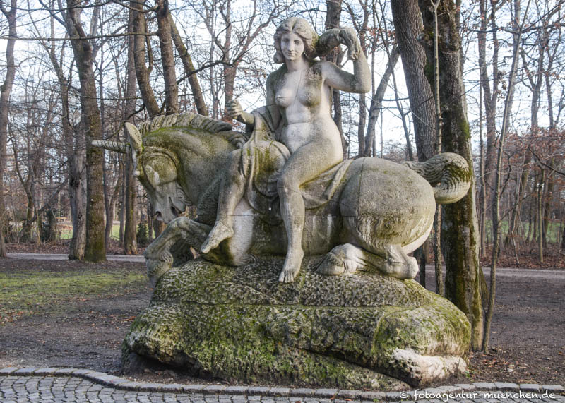 Jungfrau auf Einhorn (Schönheit) - Hahn Hermann – Denkmal/Kunstwerk in München
