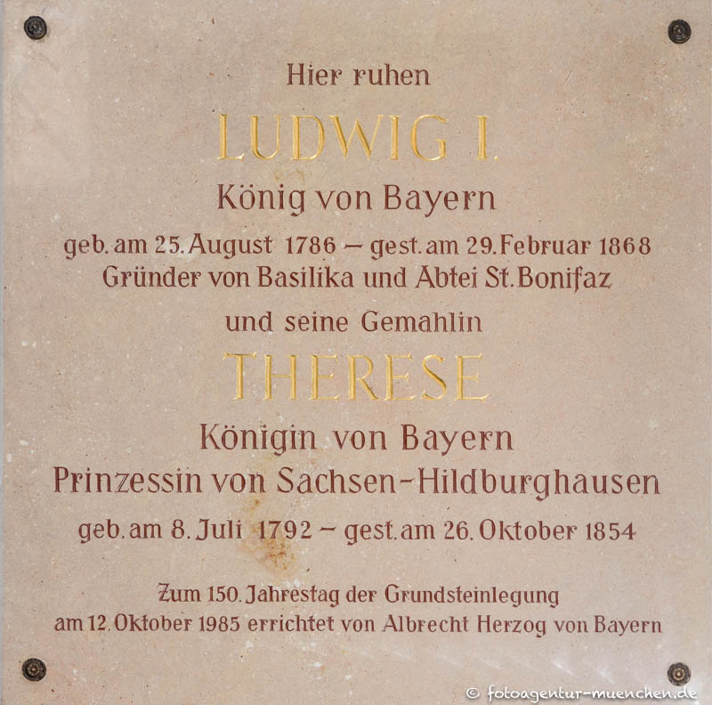 Gedenktafel für König Ludwig I. und Königin Therese – Denkmal/Kunstwerk in München