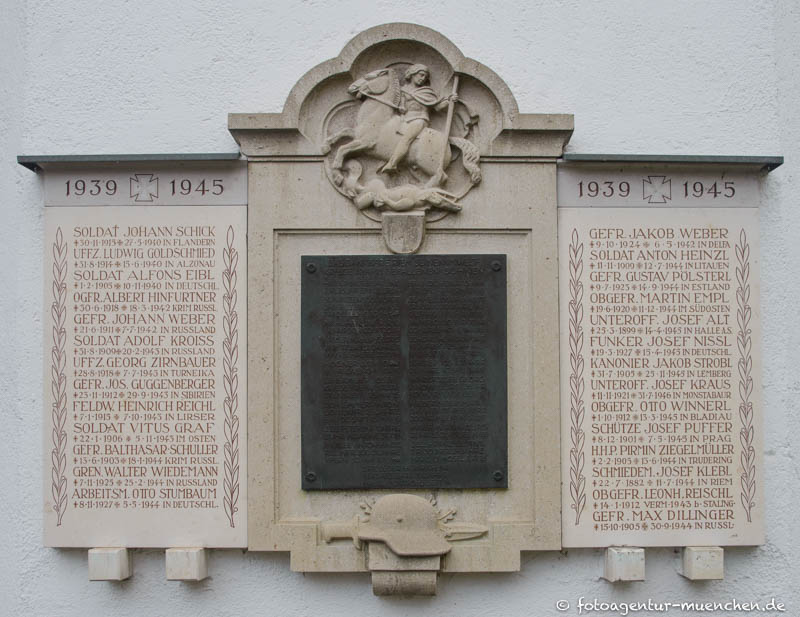 Kriegerdenkmal Riem – Denkmal/Kunstwerk in München