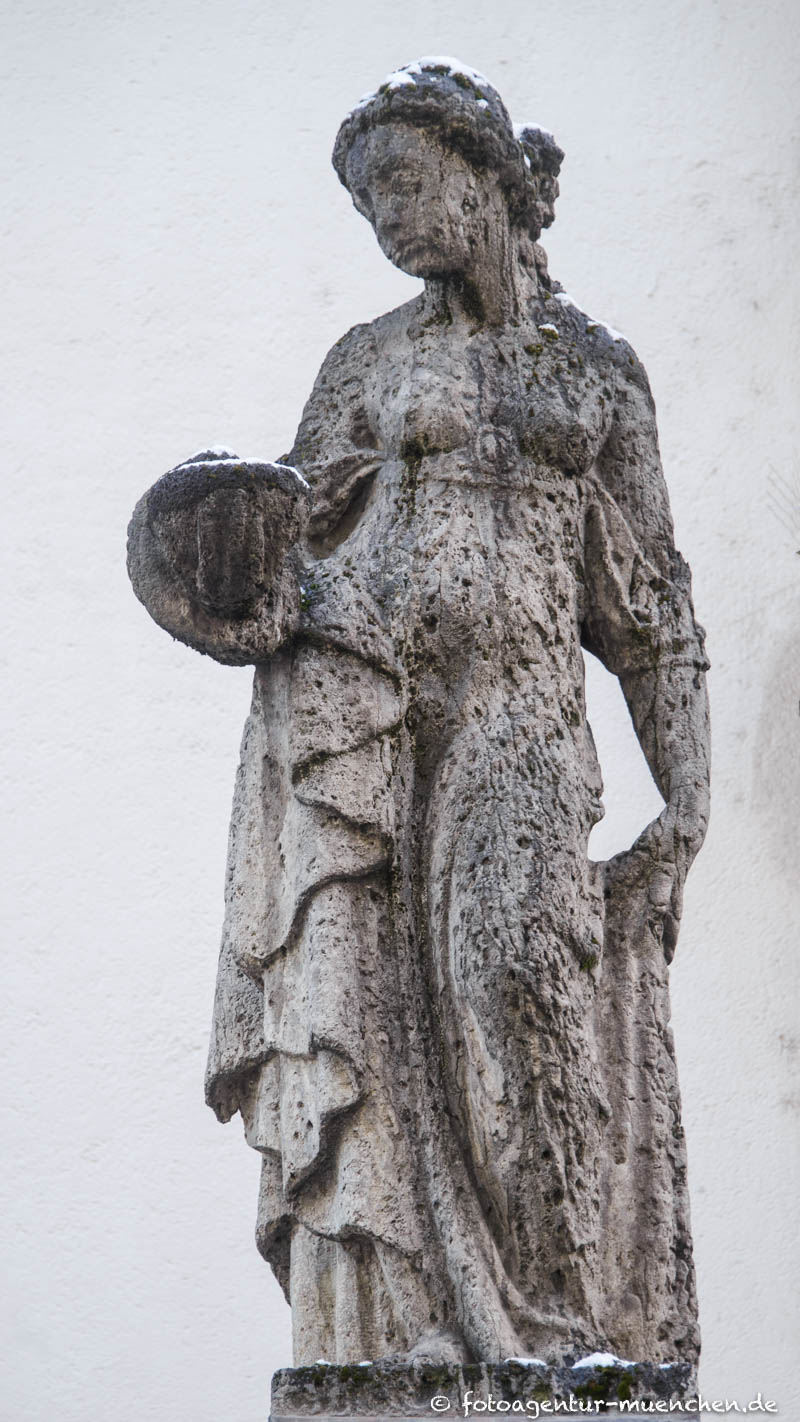 Skulptur - Gesundheitswesen - Düll Heinrich, Pezold Georg – Denkmal/Kunstwerk in München