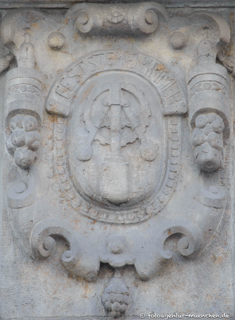 Emblem - Maschinenbau - Düll Heinrich, Pezold Georg – Denkmal/Kunstwerk in München