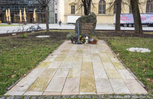 Denkmal für nicht existierende Trümmerfrauen