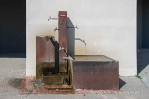 Brunnen