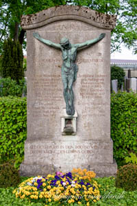 Grab von Ernst Weinschenk
