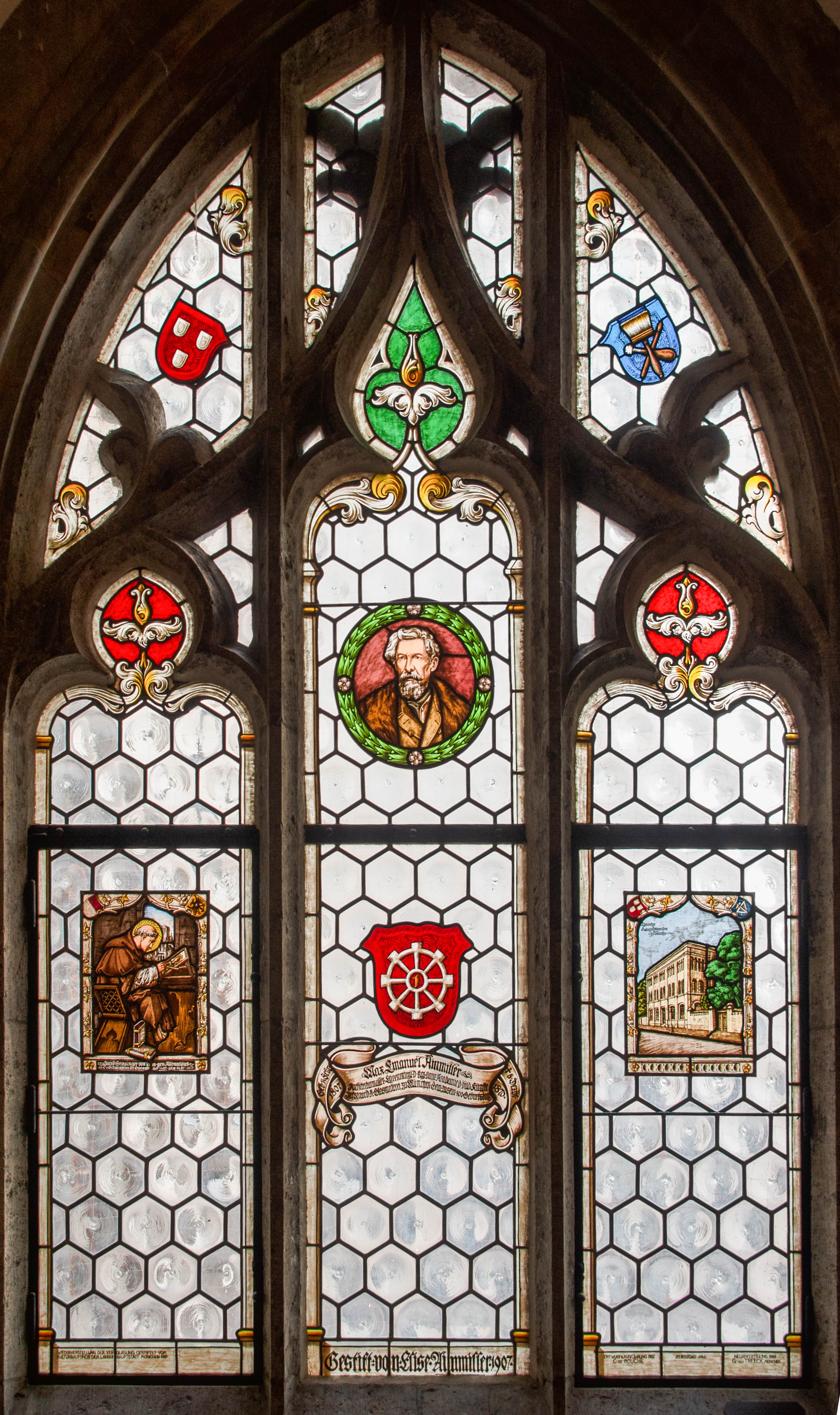 Neues Rathaus - Glasfenster