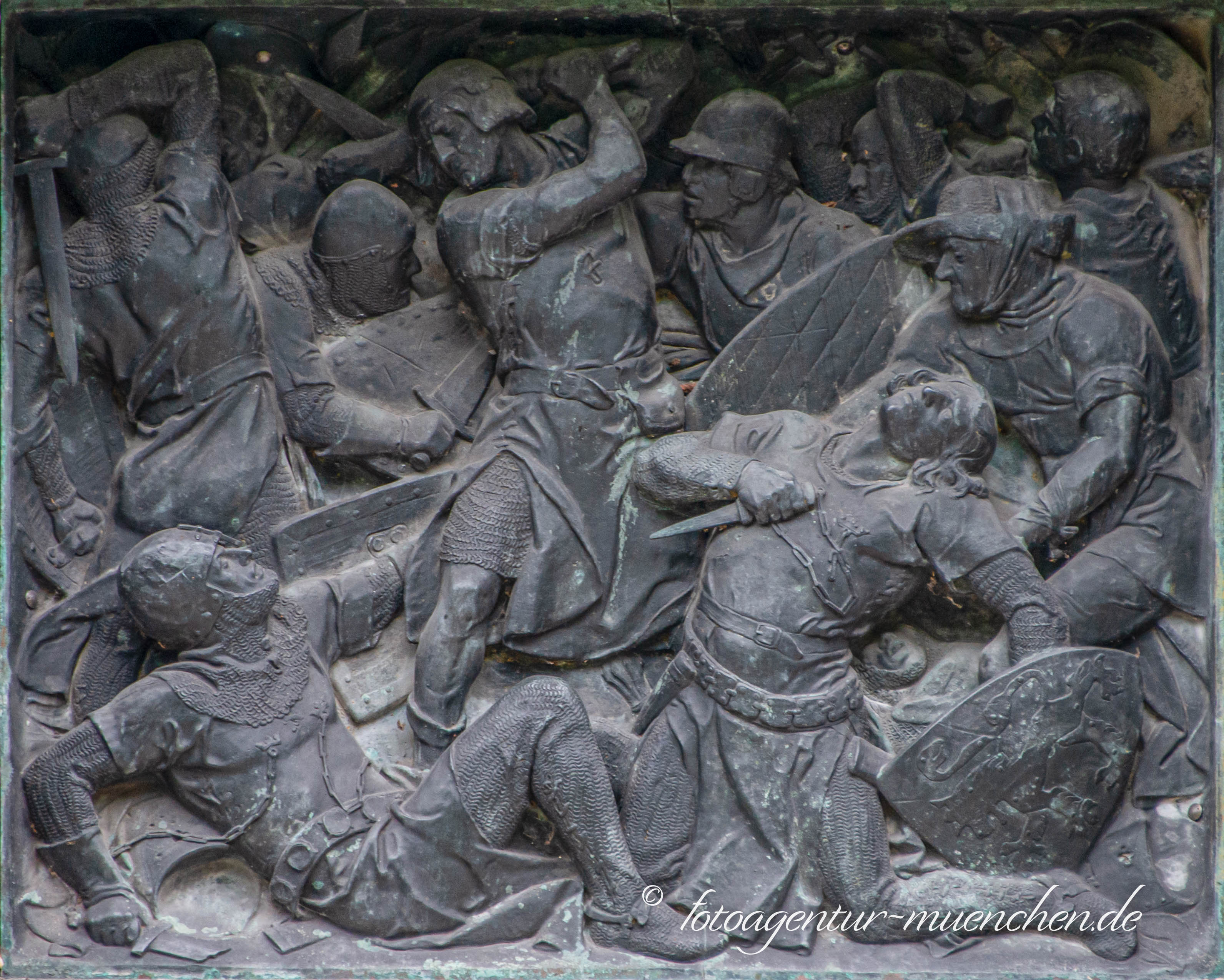 Kaiser-Ludwig-Denkmal - Relief 1