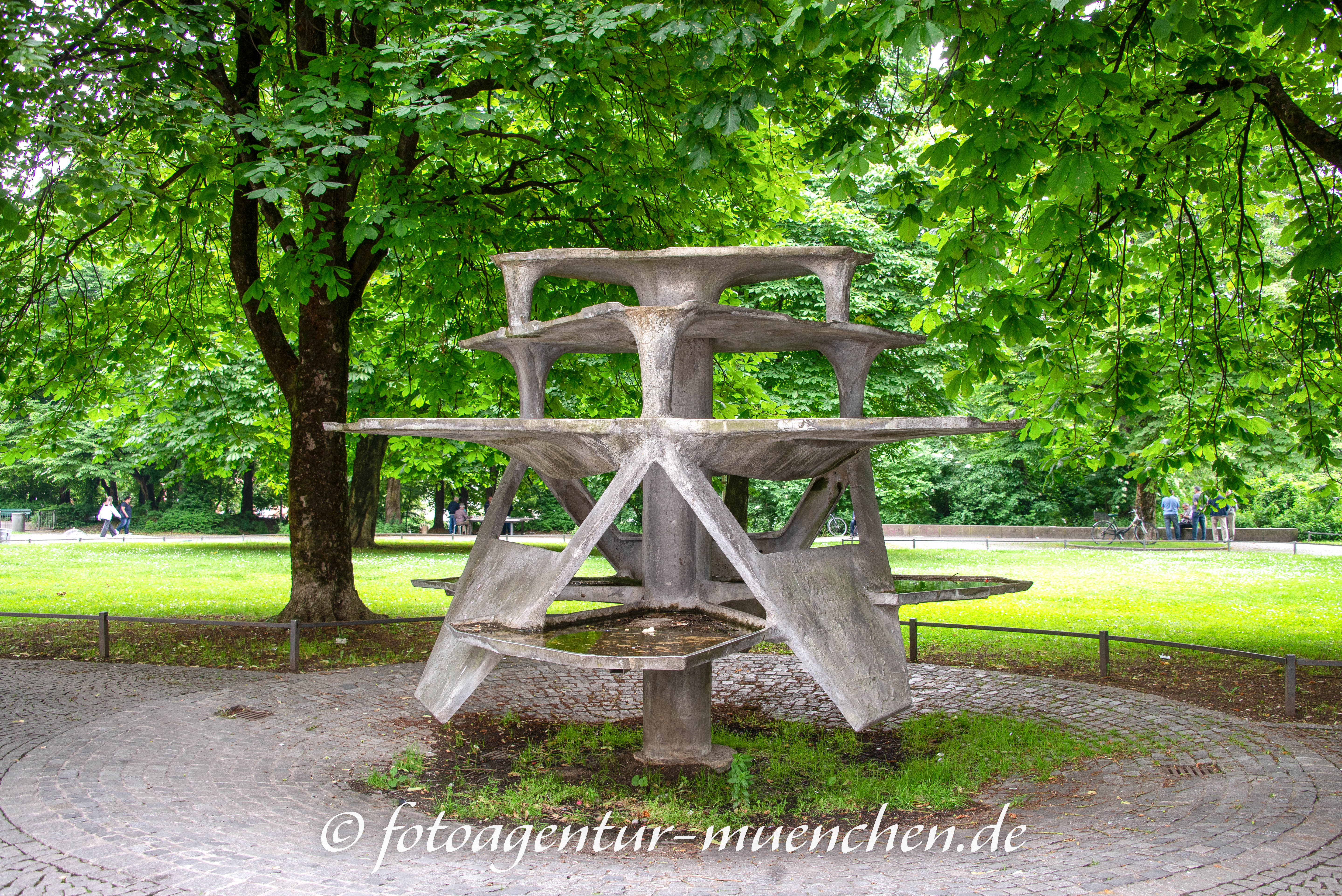 Brunnen - Zirkuswiese