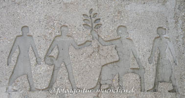Reliefs am Stadion des TSV 1860 München