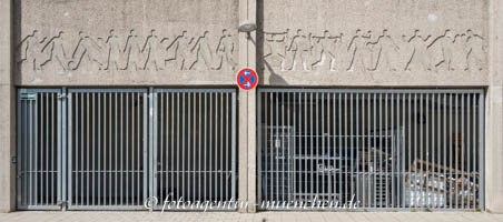 Reliefs am Stadion des TSV 1860 München