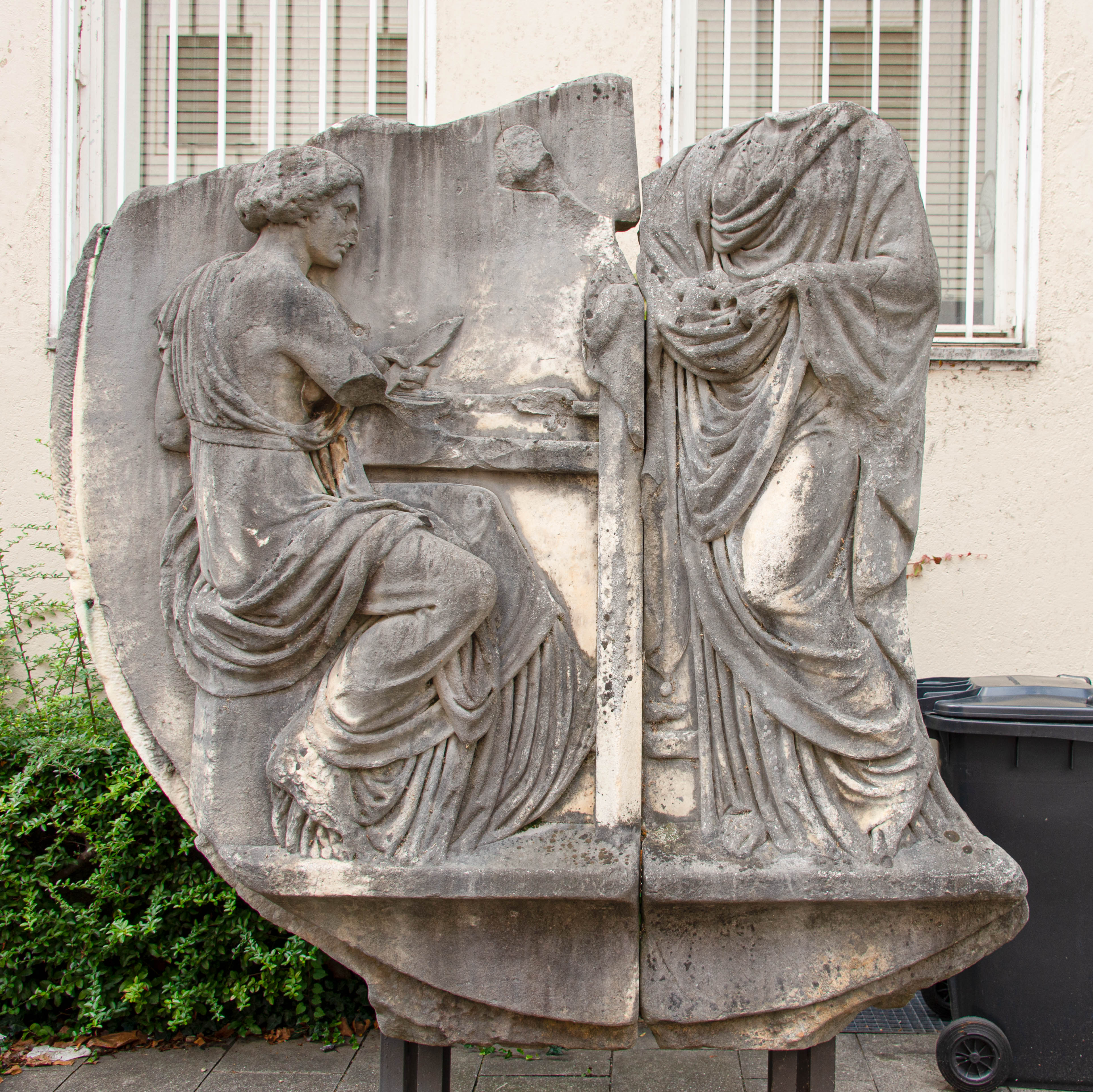Fragmente vom Siegestor in München