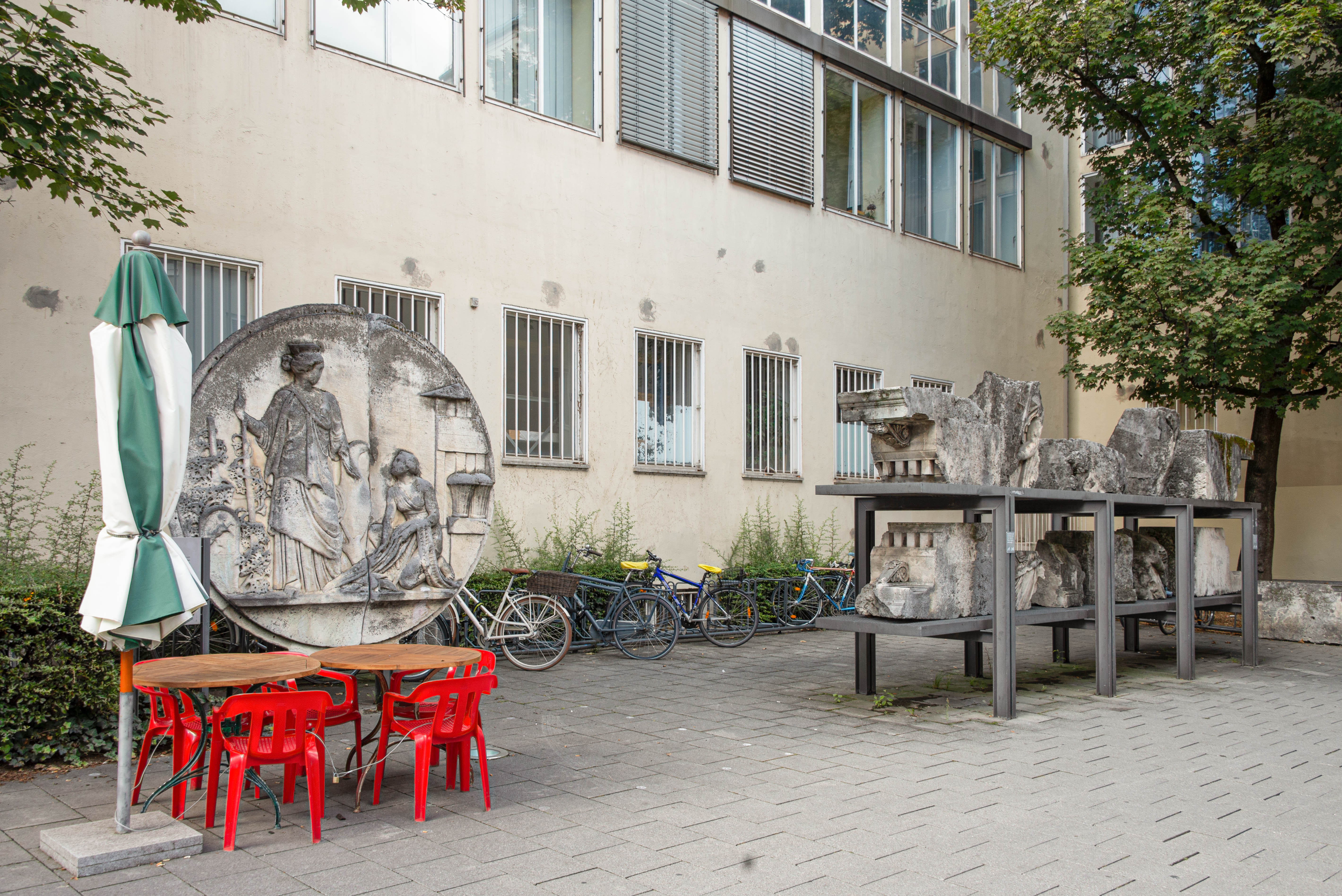 Fragmente vom Siegestor in München