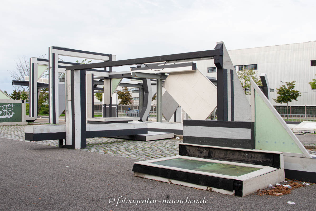 Kunstinstallation am Busbahnhof Olympiazentrum