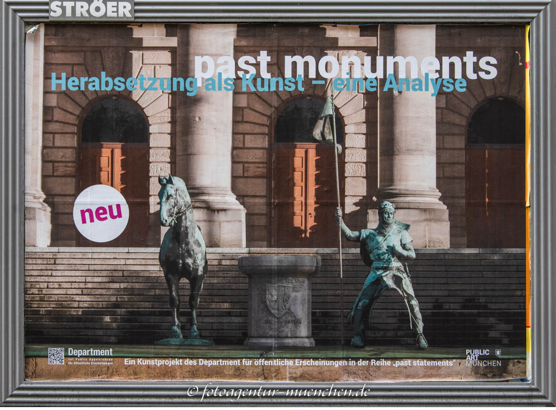 Herabsetzung als Kunst - Eine Analyse - Künstlerkollektiv Department – Denkmal/Kunstwerk in München