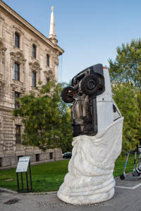Denkmal: Autoeater