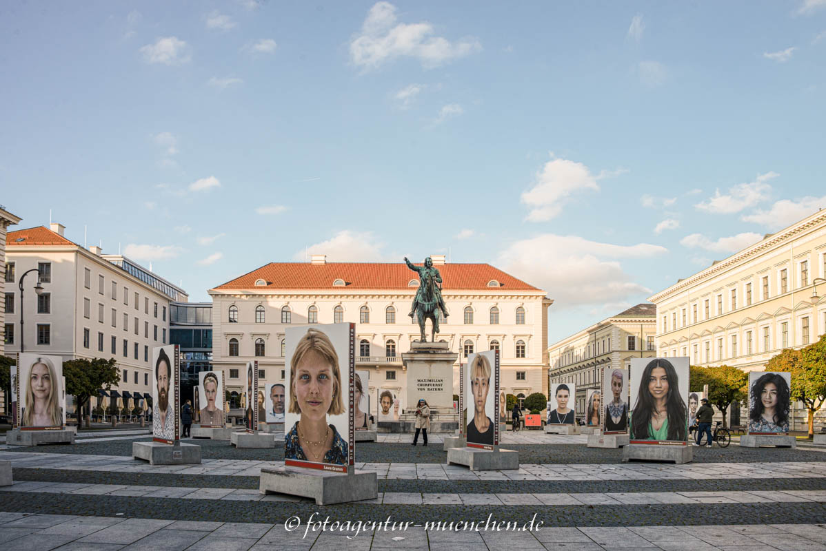 Die Deutschen des 21. Jahrhunderts – Denkmal/Kunstwerk in München