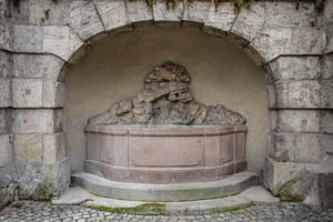 Gerhard Willhalm – Grottenbrunnen