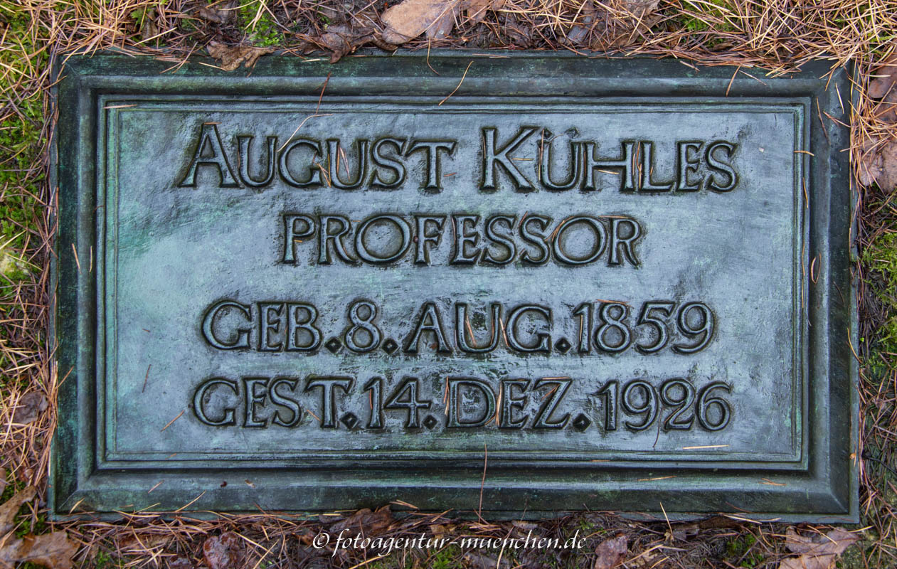 August Kühles
